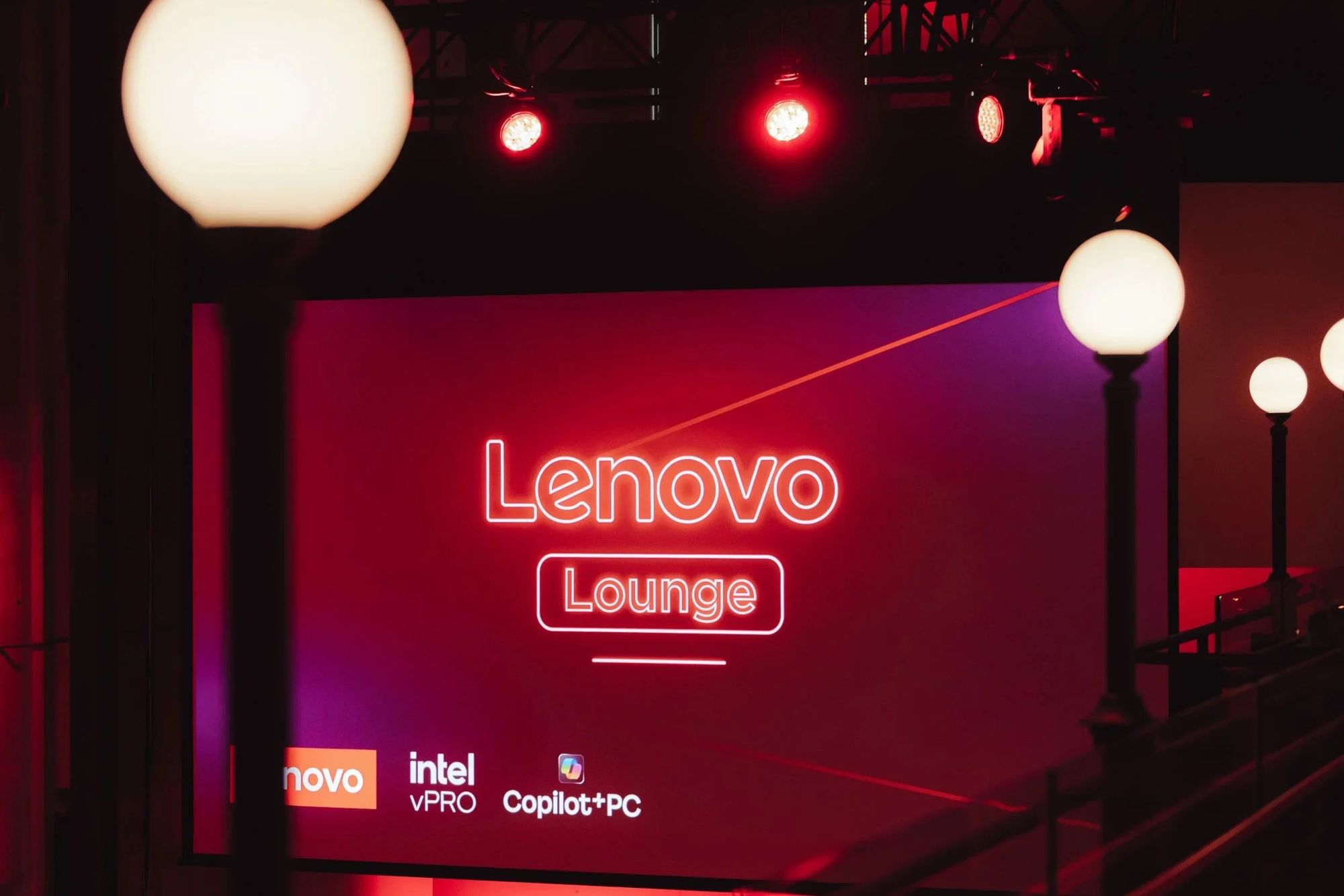 Lenovo Lounge foto 1